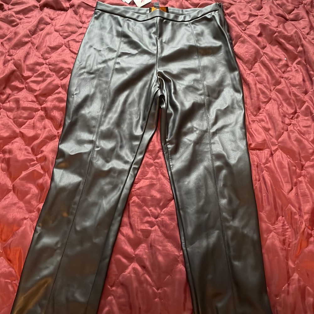 Faux leather leggings
